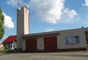 Měník