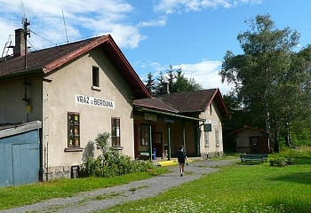 Vráž