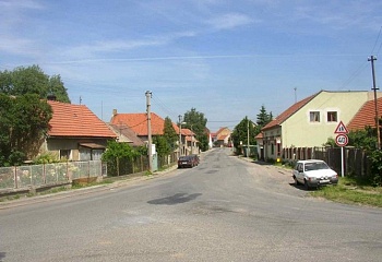Chýně