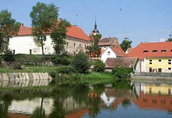 Louňovice pod Blaníkem