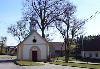 Dvorce