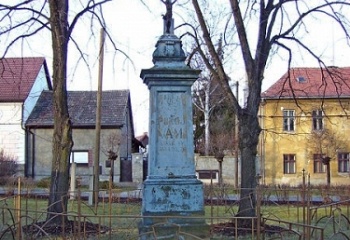 Mochov