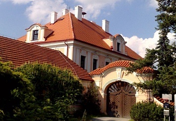 Panenské Břežany