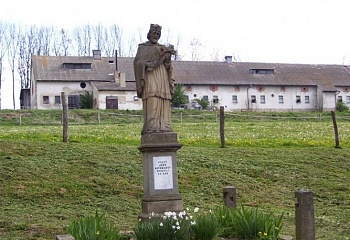 Otín
