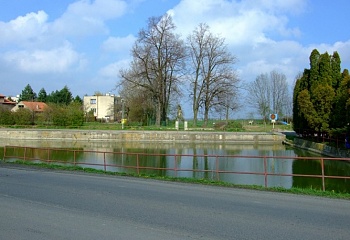 Zlatníky-Hodkovice