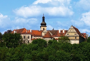 Bělá pod Bezdězem