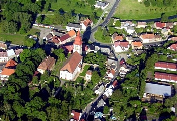 Mimoň