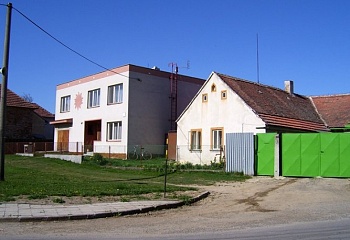 Menhartice