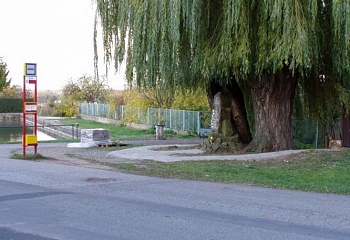 Mezouň