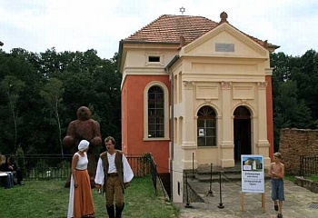 Úštěk