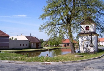 Třesov