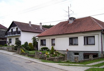 Červená Lhota