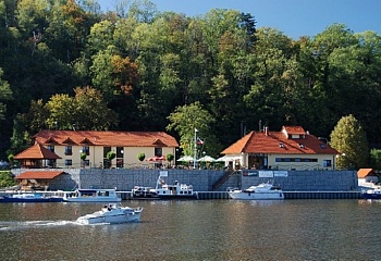 Nelahozeves