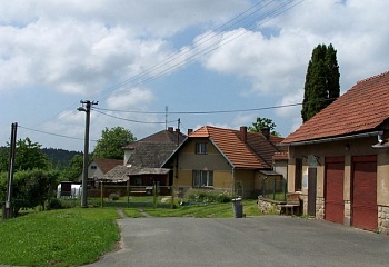 Píšť