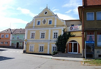 Lhenice