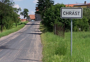 Chrást