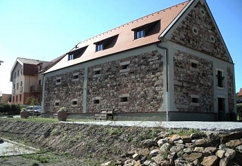 Tlučná