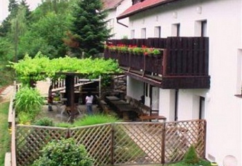 Chvalatice
