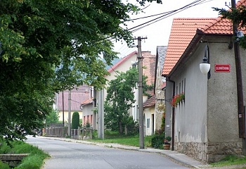 Řásná