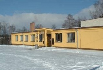Bílá