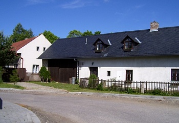 Černá