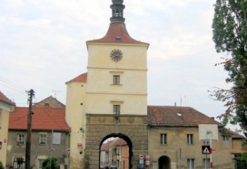 Velvary